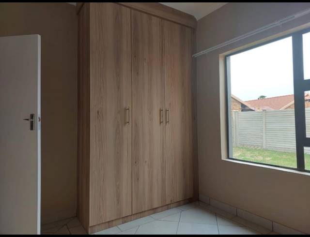 3 BEDROOM TOWNHOUSE FOR SALE IN RIVERSDALE